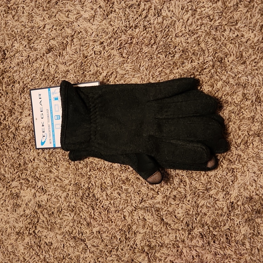 Tek Gear with Touchpoint Technology Gloves